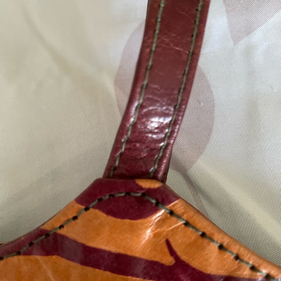 NWOT all leather shoulder bag. Orange w/deep red design - Picture 6 of 10